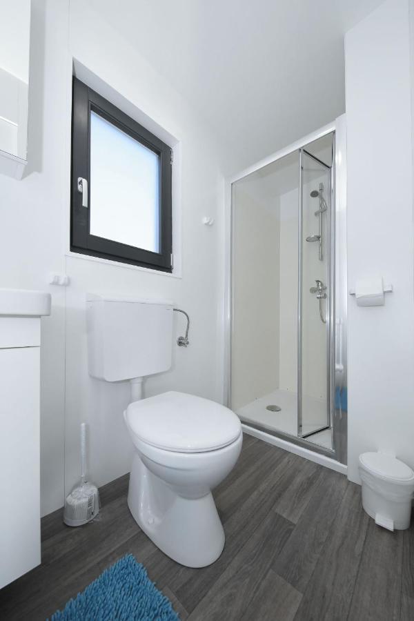 Mobile Home Safir Biograd Na Moru Ngoại thất bức ảnh