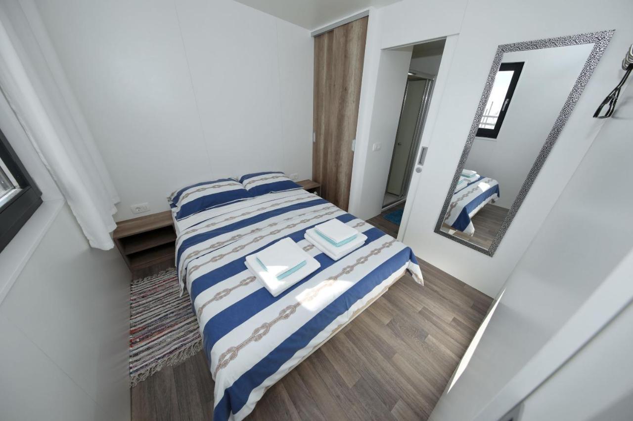 Mobile Home Safir Biograd Na Moru Ngoại thất bức ảnh